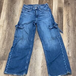 American Eagle Outfitters Women's sz 6 wide leg Blue Flare Jeans